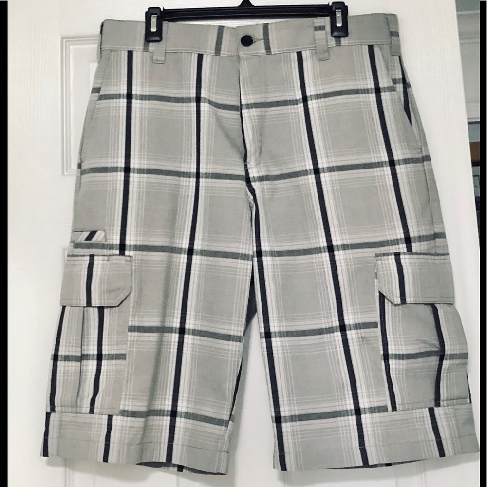 Dickies Men’s Shorts, Size 34 Waist